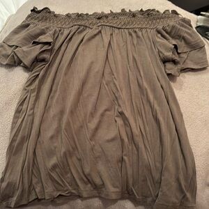 Off the shoulder American eagle top